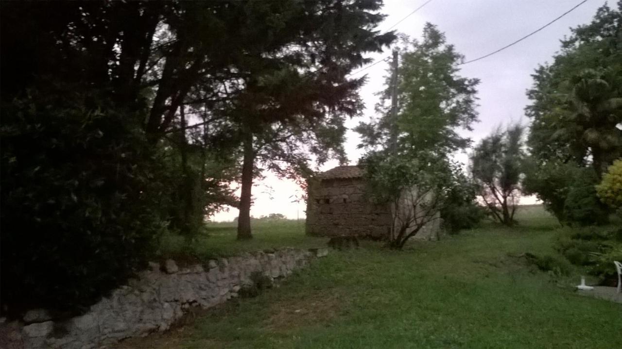 Le Logis Du Pradet Bed & Breakfast Moncrabeau Екстериор снимка