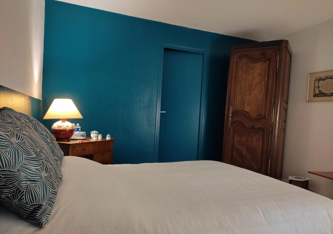 Le Logis Du Pradet Bed & Breakfast Moncrabeau Екстериор снимка