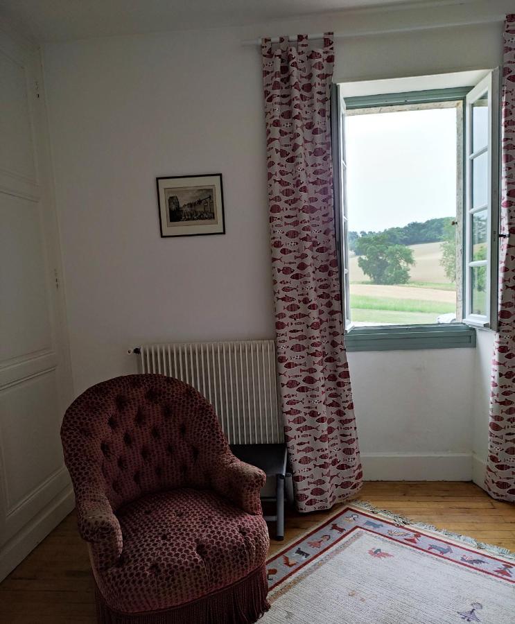 Le Logis Du Pradet Bed & Breakfast Moncrabeau Екстериор снимка